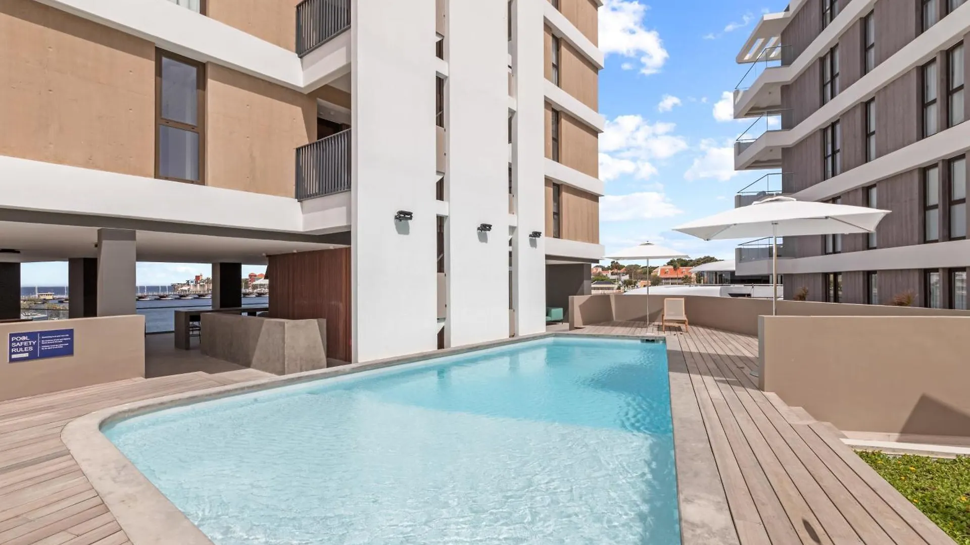 Apartment The Wharf 7E City Apartment, Overlooking Annabay, Downtown Willemstad